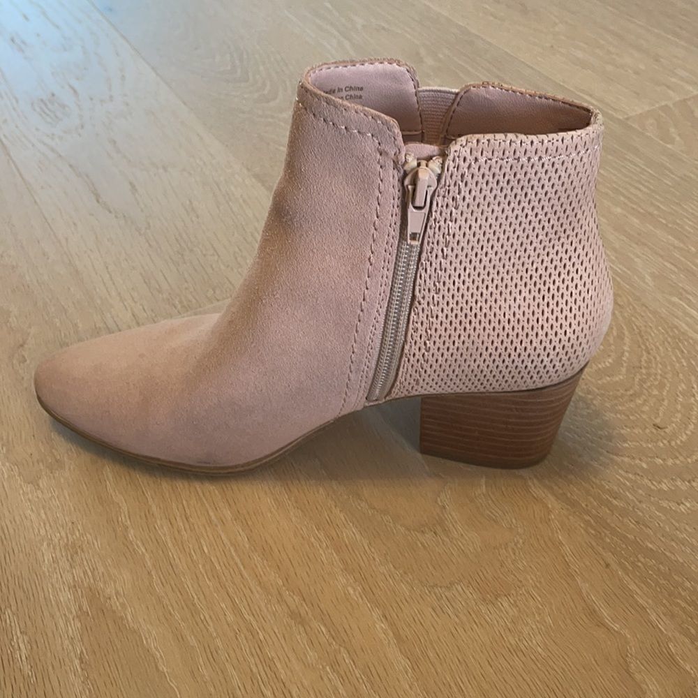 Aldo Pink Suede Booties - Size 6.5 - Picture 4 of 10